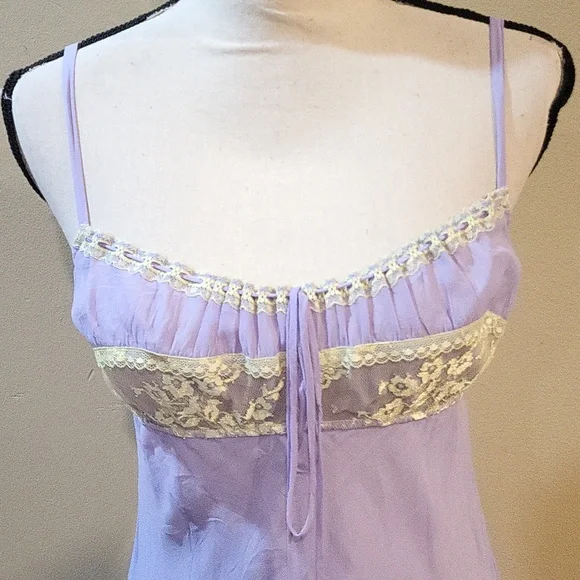 Victoria's Secret Vintage Silk Lace-Trim Slip Dress Nightgown - Picture 3 of 11